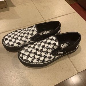 VAN’S SLIP-ONS — CHECKERBOARD SCRIBBLE